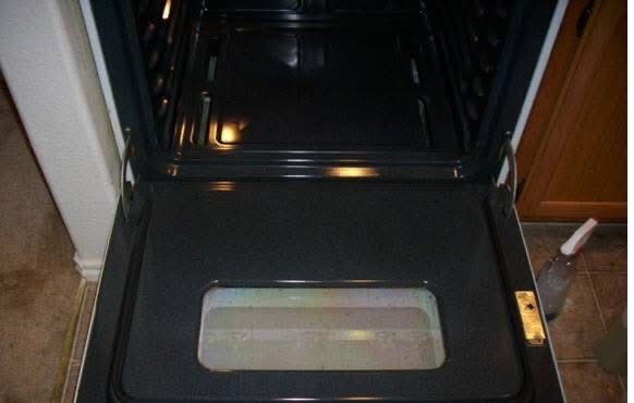 Oven after deep cleaning